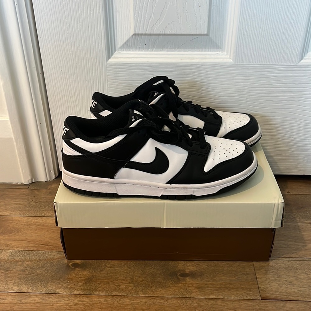 Nike Dunk Low Pandas.